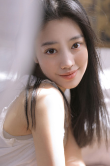 跳抖胸舞